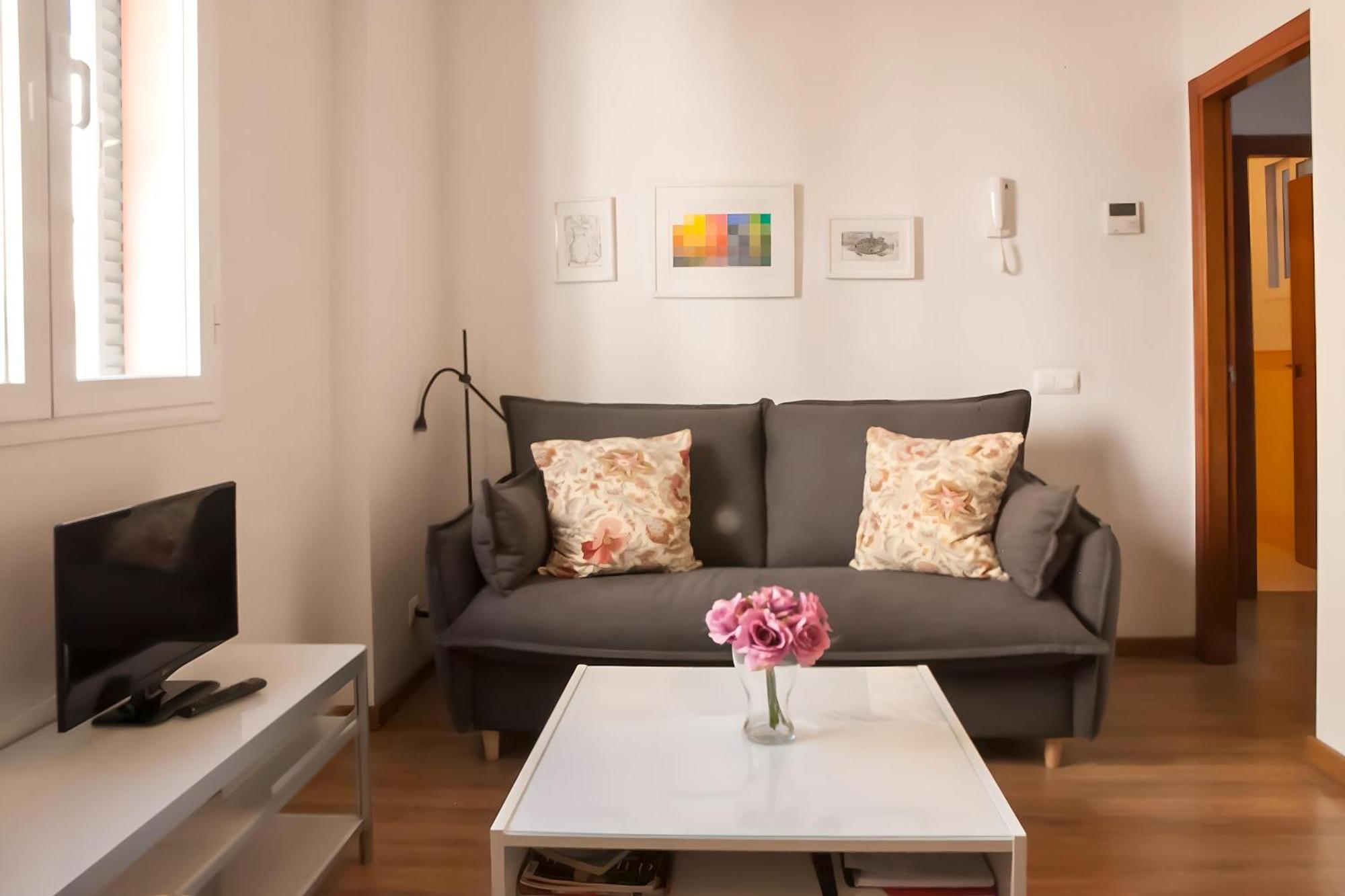 Malhara Apartment Севиля Екстериор снимка