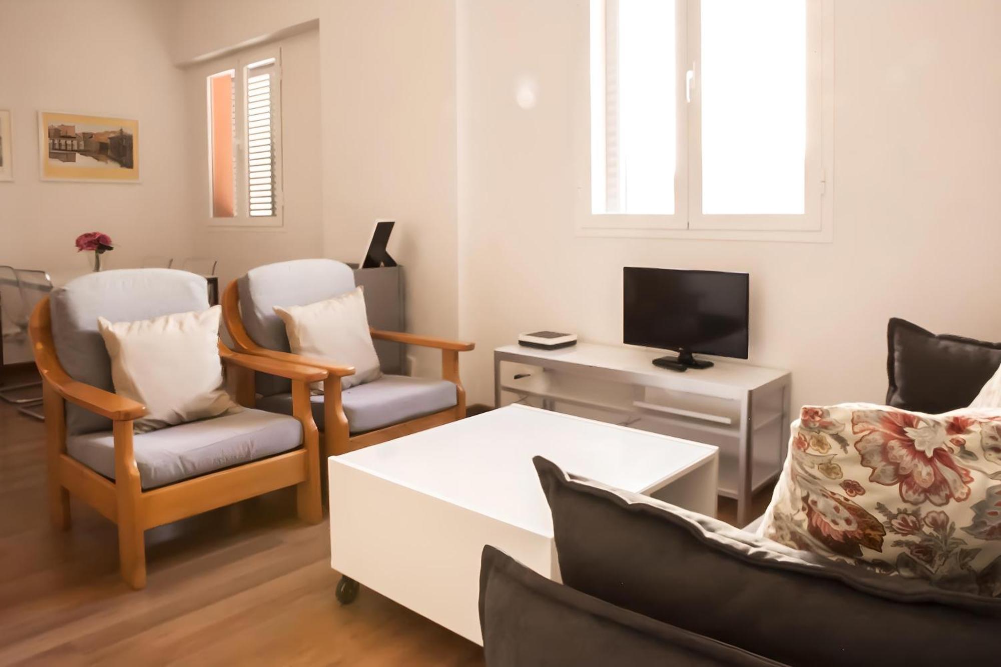 Malhara Apartment Севиля Екстериор снимка